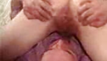 Fat MILF Savannah Star تا ارگاسم با کس و کیر متحرک دیلدو و ویبراتور بازی می کند