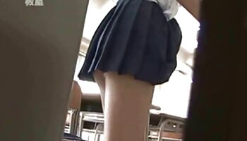 Fat Teen Sapphire Rose غنایم عکس کیر متحرک بزرگ خود را بر روی یک دیک بالغ پرت می کند