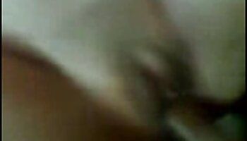 همکار سکس متحرک زیبا شاخدار در دفتر لعنتی می شود