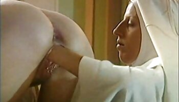همجنسگرا لاتین دوست خود را پر می مالیدن کوس متحرک کند